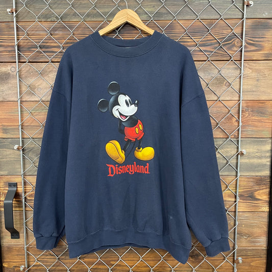 00s Mickey Mouse Disneyland Crewneck